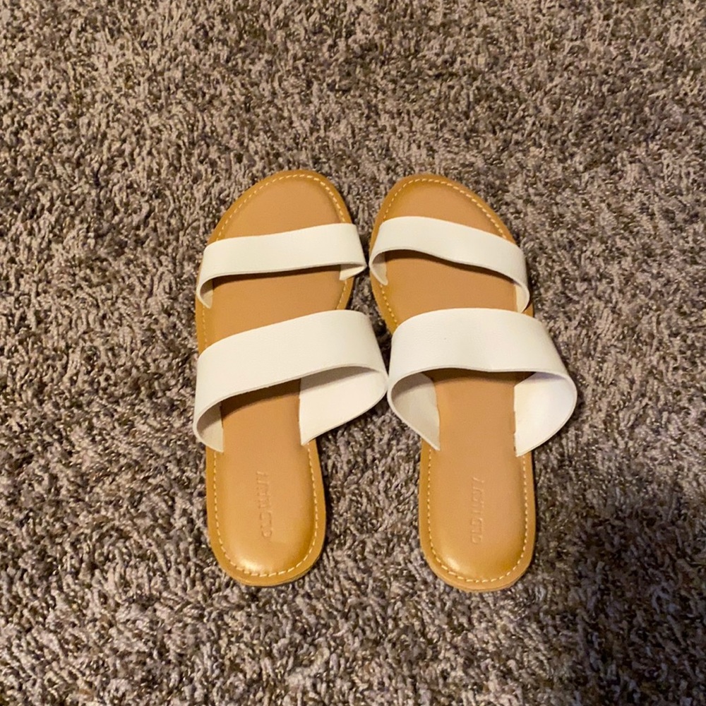 Old Navy White Sandals